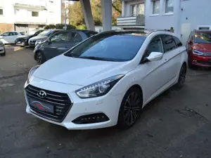 Hyundai i40 i40cw Diesel Kombi 1.7 CRDi DCT Premium*Navi*