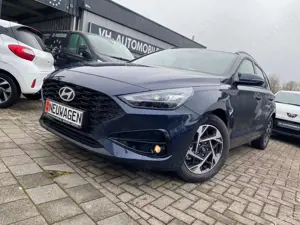 Hyundai i30 cw1.5T*LED HSW*NAVI*R.KAMERA PDC vohi*Sitzheizung Bild 2