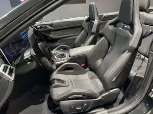 BMW M4 Cabrio Competition CARBON SITZE Bild 4