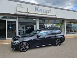 BMW 318 i Touring M Sport Bild 1