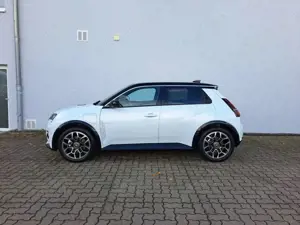 Renault R 5 5 E-Tech 100% electric 150 Roland Garros 150 Co Bild 3