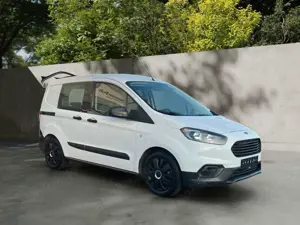 Ford Transit Courier /5 Sitzer/2x Schiebetür/Klima