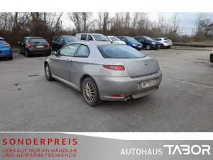 Alfa Romeo GT 1.9 JTD Distinctive LM Leder Klima GRA Bild 4