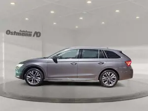 Skoda Octavia Combi 1.5 TSI mHEV Selection 360 ACC HUD Bild 2