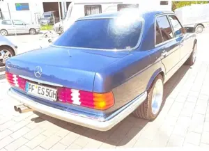 Mercedes-Benz 380 Bild 2