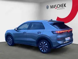 Volkswagen T-Roc Style 1.5 DSG AHK Ganzjahres LED ACC Massage ISOFI Bild 4