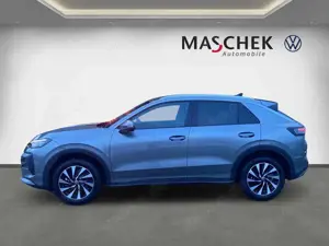 Volkswagen T-Roc Style 1.5 DSG AHK Ganzjahres LED ACC Massage ISOFI Bild 3