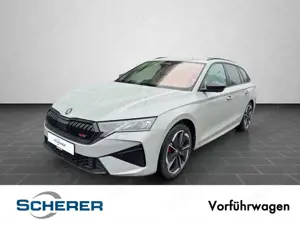 Skoda Octavia Combi RS 2,0 TSI 265 PS 7- Gang DSG AHK