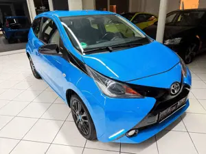 Toyota Aygo Aygo x-cite LED *ALU*Kamera*TüV NEU Bild 4