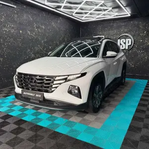 Hyundai TUCSON Trend Hybrid 4WD/1HND/PANO/RFK