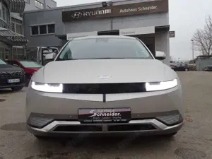 Hyundai IONIQ 5 77,4 kWh UNIQ PANO/HuD/360°/EHK/BOSE Bild 2