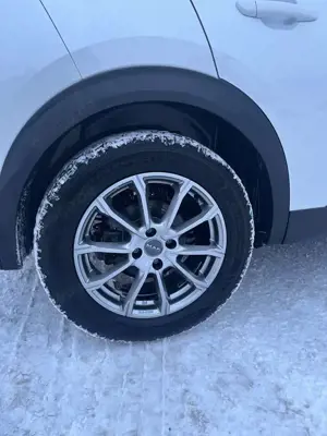 Peugeot e-2008 2008 Elektro Allure Pack Bild 5