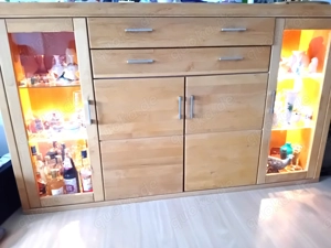 Highboard teilmassiv mit LED Beleuchtung