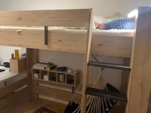 Hochbett aus Eiche Bordeaux mit Leiter + Lattenrost + Regal + Hänge Regal + Hängesessel Bild 3