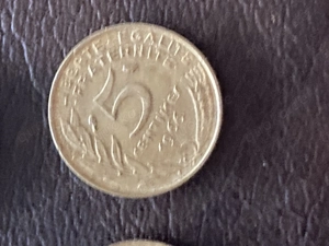 Münze Münzen Umlaufmünze Frankreich 5 Centimes 1966