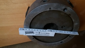 Drehbank Dreibackenfutter Spannfutter 200 mm Dm vermutl. RÖHM o. Schlüssel Bild 4
