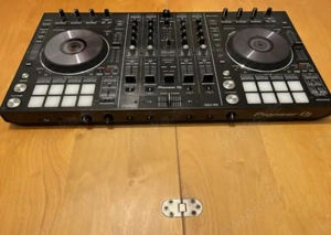 Pioneer DDJ-RX DJ-Controller 