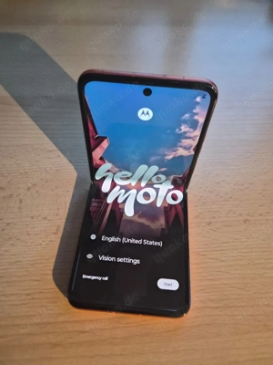 Motorola Razr 50 spritz orange mit verpakung mit Zubehör und garantie bis 2027 