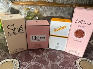 Ich verkaufe Damenparfums.