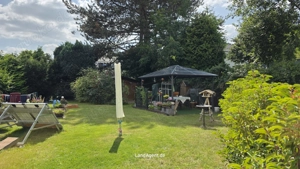 ***Dreifamilienhaus mit 2023 neu ausgebautem EG*** ca. 285m  Wohnfläche mit Garten und Stellplätzen Bild 4