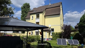 ***Dreifamilienhaus mit 2023 neu ausgebautem EG*** ca. 285m  Wohnfläche mit Garten und Stellplätzen Bild 5