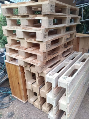 Europaletten, Holz - Paletten sehr guter Zustand