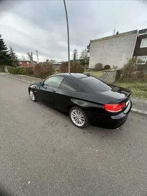 BMW 320 320i Coupe Bild 4