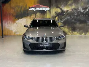 BMW 320 d xDrive M Sport~LEDER~KAMERA 360~HEADUP~LED Bild 2