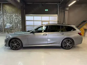 BMW 320 d xDrive M Sport~LEDER~KAMERA 360~HEADUP~LED Bild 4