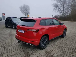 Skoda Karoq 1.5 TSI ACT Sportline DSG+AHK+3-ZONEN+NAVI+ACC+PDC Bild 5