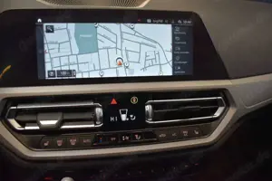 BMW 320 d Touring*LED-Scheinwerfer*SPORTSITZE*SHZ* Bild 3