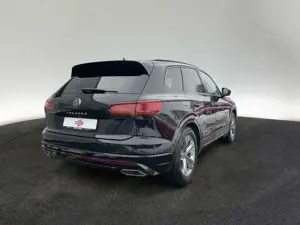 Volkswagen Touareg R-LINE BLACK TDI 4M AHK PANO ALLRADLENK. Bild 4