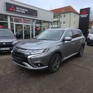 Mitsubishi Outlander PHEV BASIS Spirit-Paket 2.4 4WD
