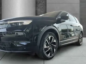 Opel Grandland Ultimate MHEV HeadUpD. LED Navi CarPlay HUD Leder Bild 4