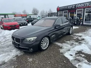 BMW 740 740d xDrive Lederaussttatung!!Kamera!!PDC!!SCHBDH!
