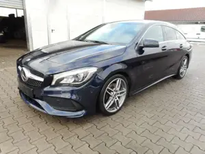 Mercedes-Benz CLA 220 4-Matic AMG-Line