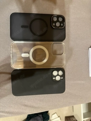 iPhone 13 Pro Max mit Zubehör Bild 5