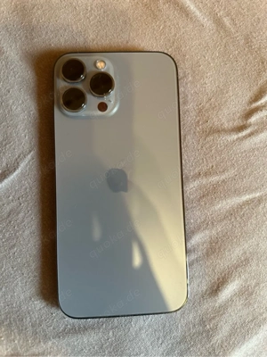 iPhone 13 Pro Max mit Zubehör Bild 4