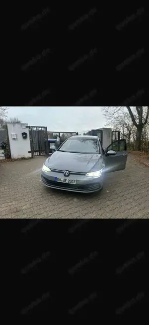 Volkswagen Golf 2.0 TDI SCR Life Bild 4