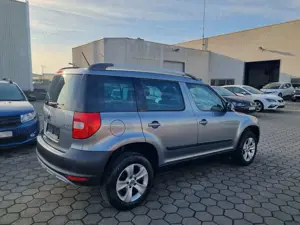 Skoda Yeti TSI DSG Aut. Ambition "1.Hand" VW Scheckheft Bild 3