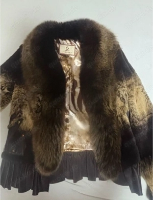 Exklusive Vintage Felljacke mit Schmuckdetails Bild 3