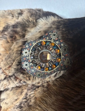Exklusive Vintage Felljacke mit Schmuckdetails Bild 4