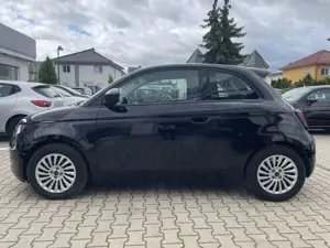 Fiat 500e MY23 Klima*CarPlay*Tempomat Bild 3