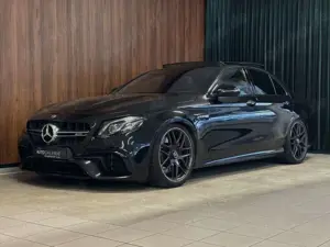 Mercedes-Benz E 63 AMG E 63s AMG 4M+°Night°Sp.Abg°360°°Pano°Burm.4D