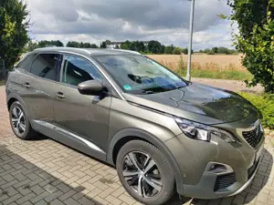 Peugeot 3008 1.6 PureTech Allure Aut*Navi*LED*Tempo*Cam*