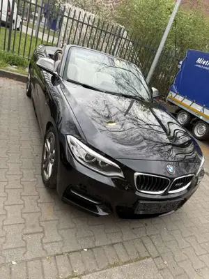 BMW 235 M235i xDrive Cabrio Sport-Aut.