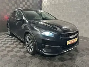 Kia XCeed *PLATINUM EDT*BiLED-PANO-ACC-R.KAM-MEMO-SHZ