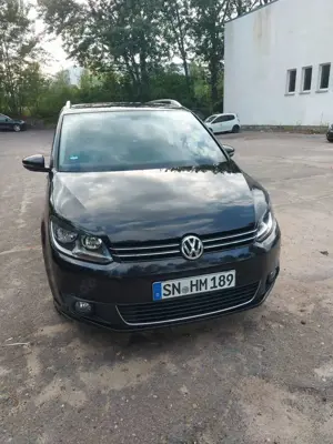 Volkswagen Touran 2.0 TDI DPF Comfortline Bild 2