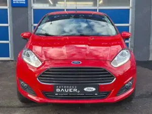 Ford Fiesta Titanium EcoBoost Sitzheizung Klima Einparkhilfe