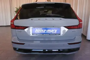 Volvo V60 B4 Bz Plus Dark *Panorama-ACC-19Zoll-360°* Bild 5